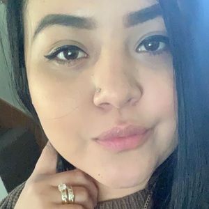 Meet your Posher, Yandry mireya